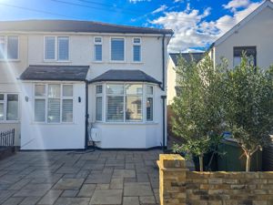 Nightingale Road, West Molesey- click for photo gallery